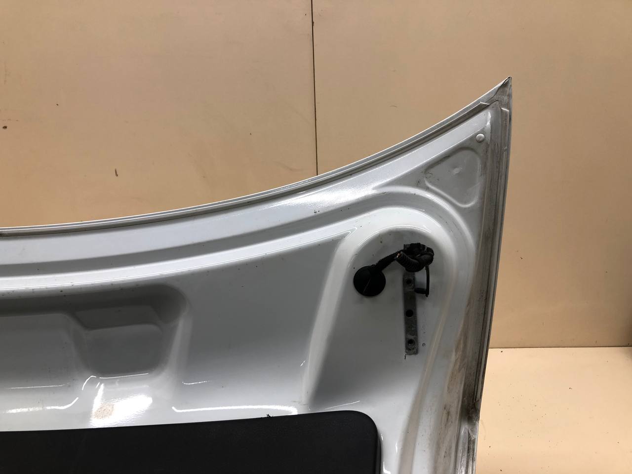 Крышка багажника Volkswagen Polo (MK5) 2011-2020 Крышка багажника Volkswagen Polo (MK5) 2011-2020
