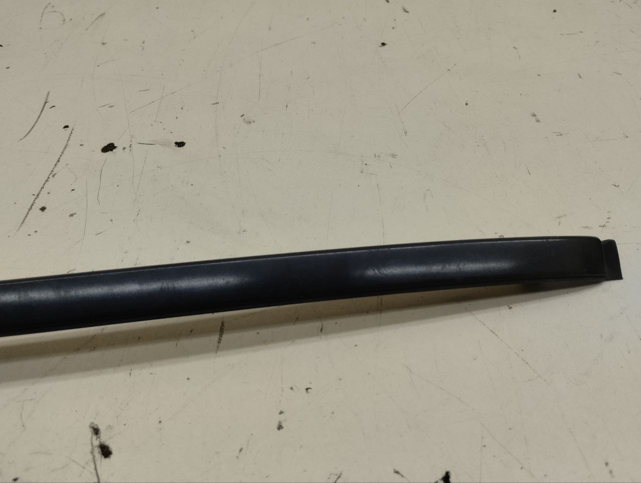 Молдинг лобового стекла Toyota Land Cruiser Prado (J150) 2009-2022