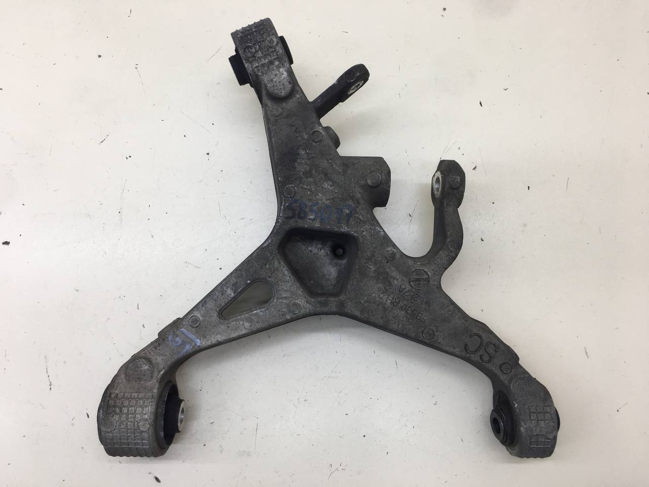 Рычаг задний нижний правый Jaguar XF 2007-2015