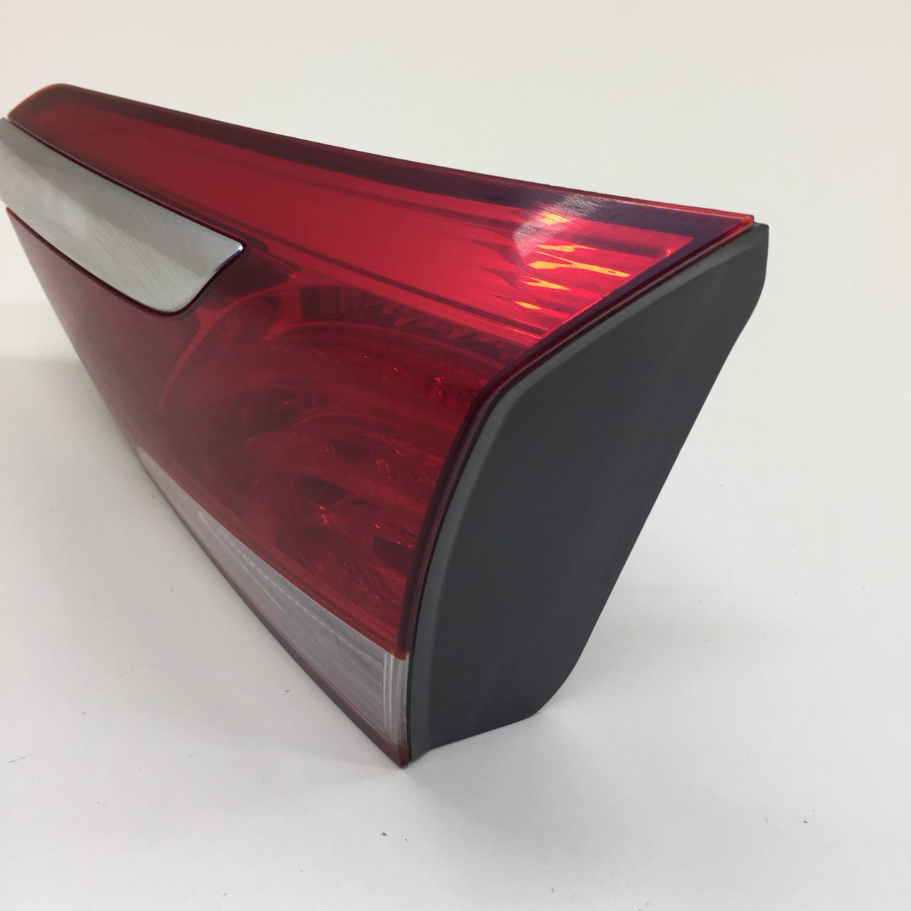 Фонарь задний внутренний правый Hyundai i40 (VF) 2011>