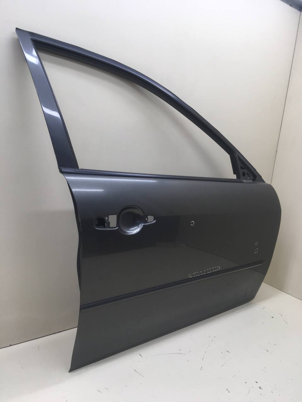 Дверь передняя правая Mazda Mazda 6 (GG) 2002-2007 Дверь передняя правая Mazda Mazda 6 (GG) 2002-2007