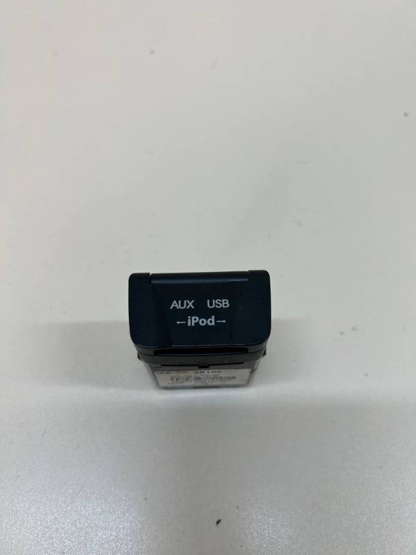 Разъем (USB AUX) Hyundai Sonata 6 (YF) 2010-2014