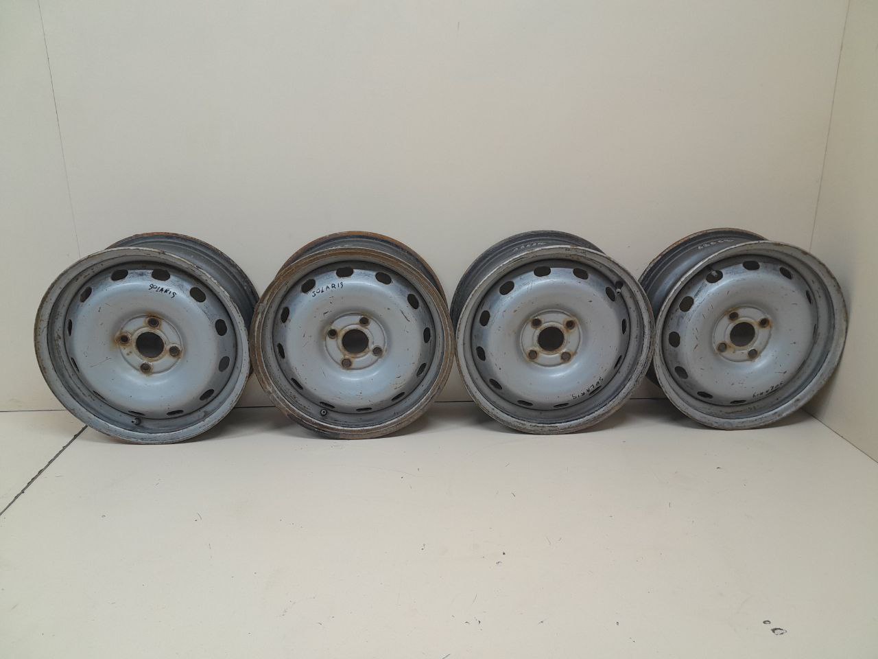 Диски к-кт R15 Штампованные