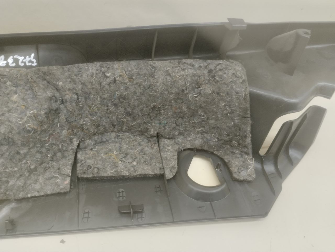 Обшивка стойки Toyota Auris (E150) 2006-2012