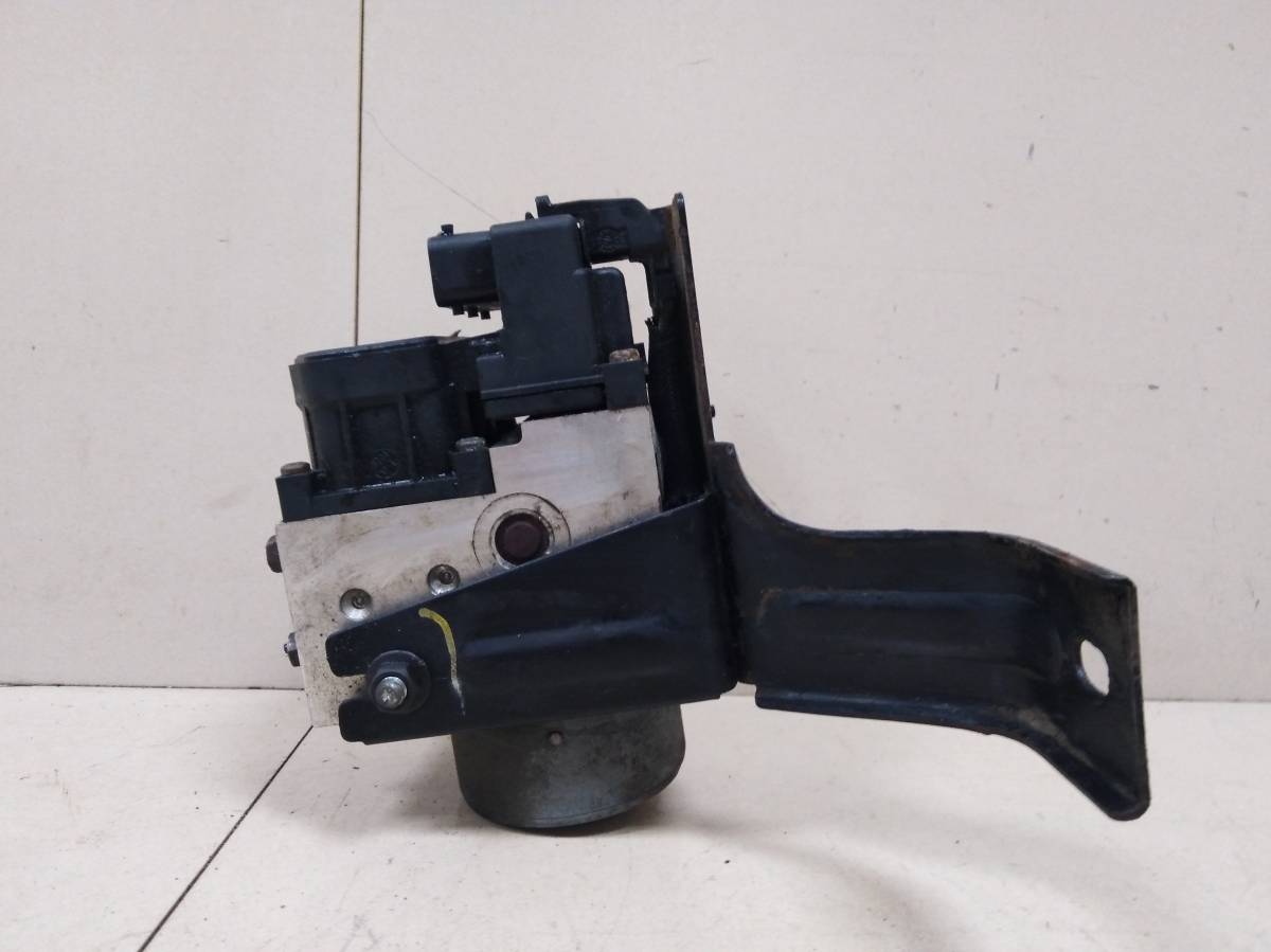 Блок ABS (насос) Kia Sorento (BL, JC) 2002-2009