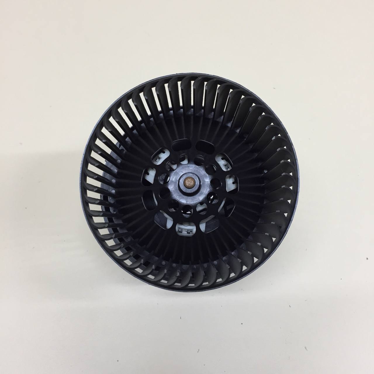 Моторчик отопителя Peugeot 107 2006-2014