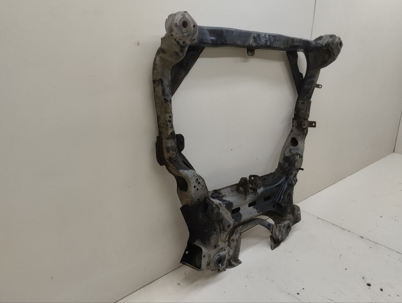 Балка подмоторная Mazda Mazda 6 (GG) 2002-2007 Балка подмоторная Mazda Mazda 6 (GG) 2002-2007