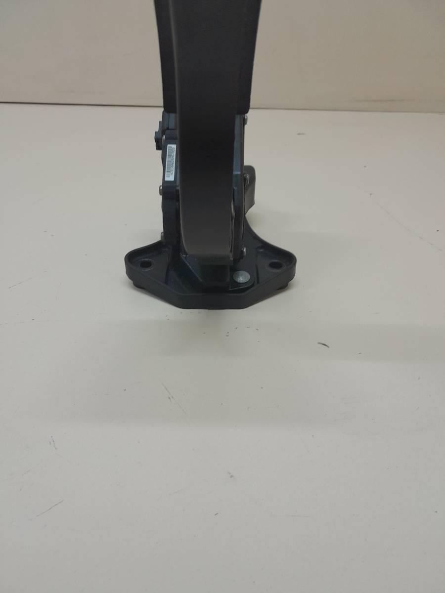 Педаль газа Hyundai ix55 2007-2013 Педаль газа Hyundai ix55 2007-2013