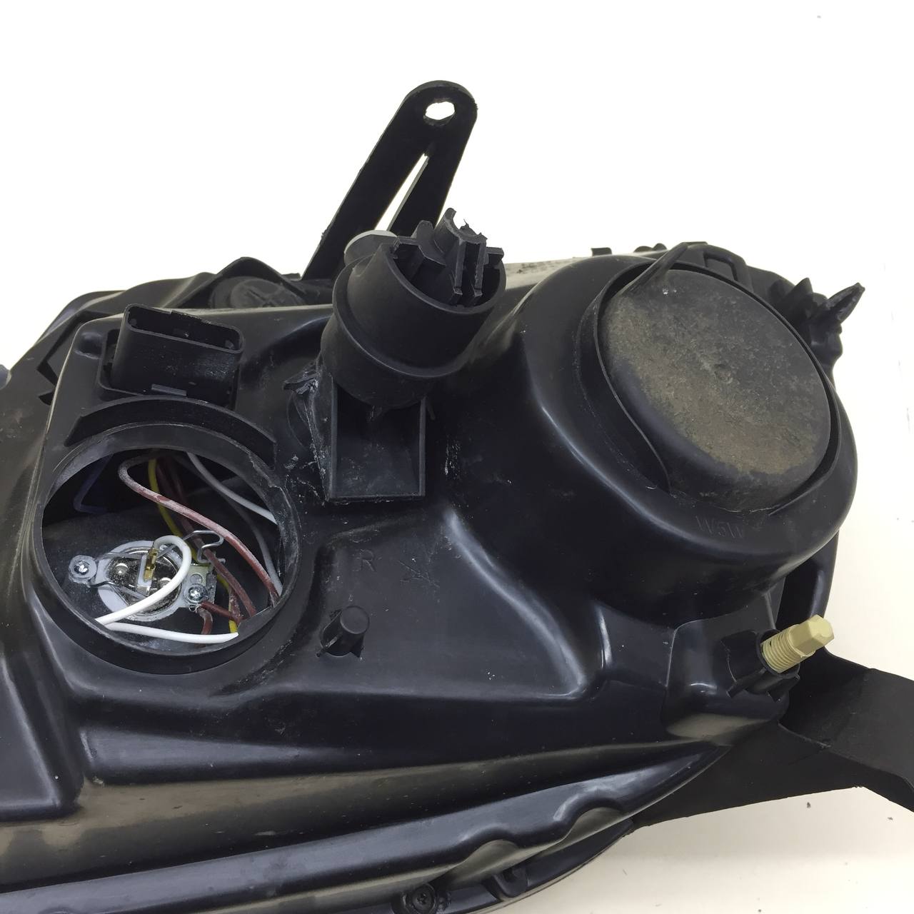 Фара правая Renault Duster (HSA, HSM) 2012> Фара правая Renault Duster (HSA, HSM) 2012>