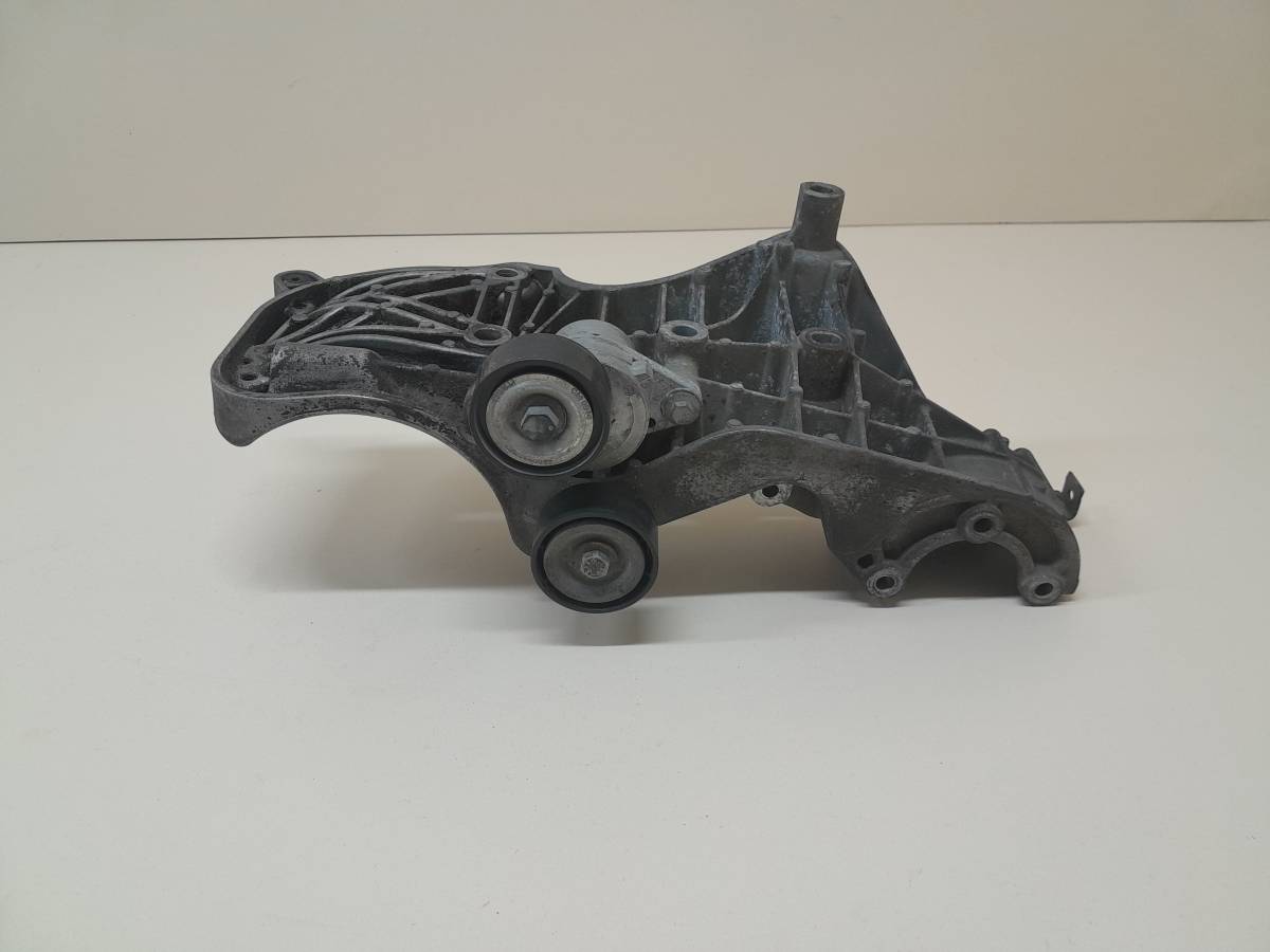 Кронштейн генератора Nissan Almera 3 (G11, G15) 2012> Кронштейн генератора Nissan Almera 3 (G11, G15) 2012>