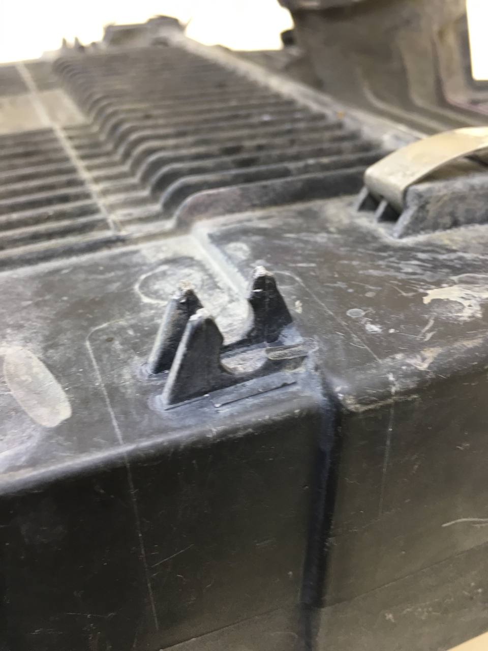 Корпус воздушного фильтра Renault Logan (2) 2014>