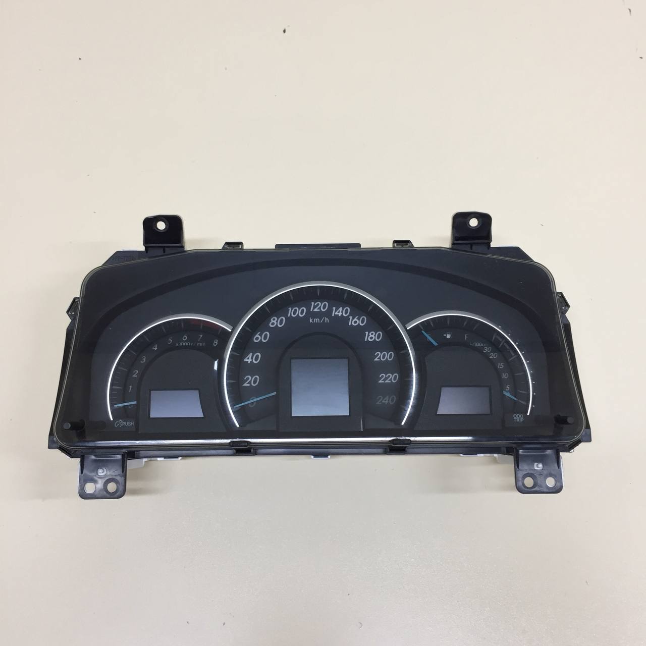 Панель приборов Toyota Camry (XV50) 2011-2017 Панель приборов Toyota Camry (XV50) 2011-2017