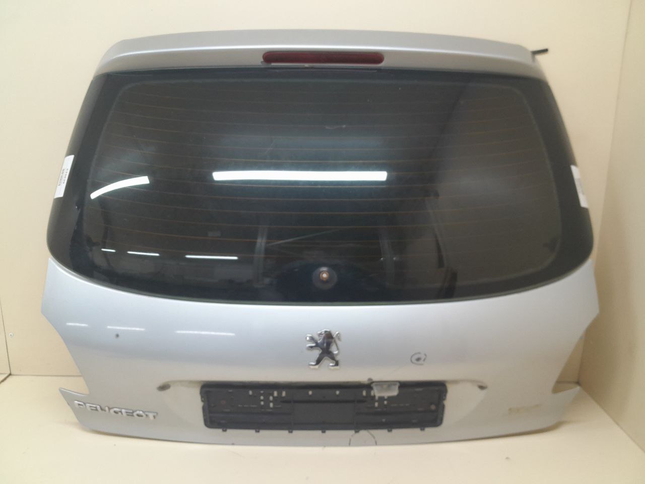 Дверь багажника со стеклом Peugeot 206 1998-2012 Дверь багажника со стеклом Peugeot 206 1998-2012