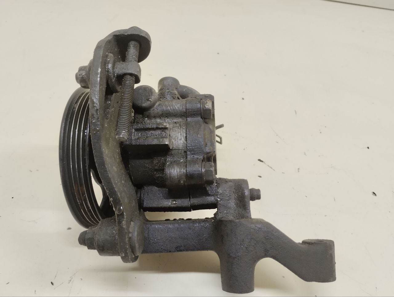 Насос гидроусилителя (электрогидроусилитель, ЭГУР) Kia Spectra (SD) 2004-2011