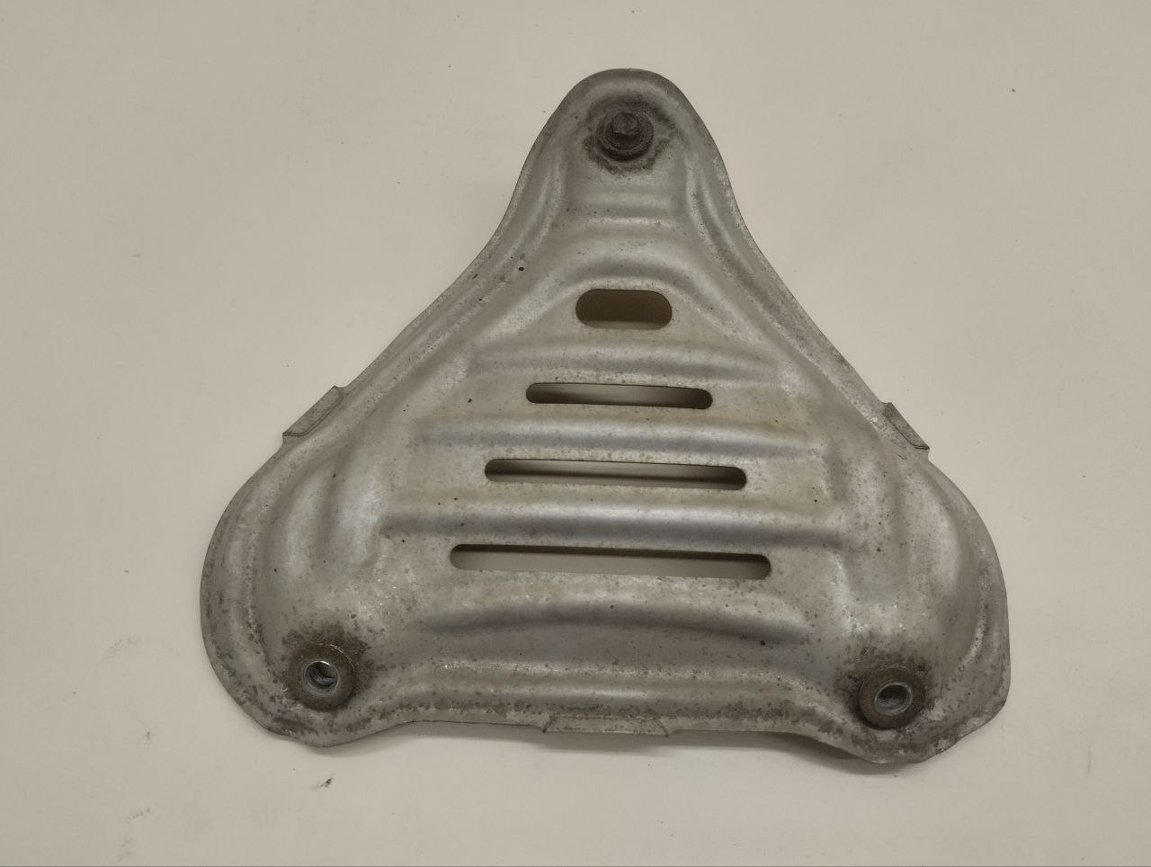 Экран тепловой Toyota Rav 4 (A30) 2006-2013 Экран тепловой Toyota Rav 4 (A30) 2006-2013
