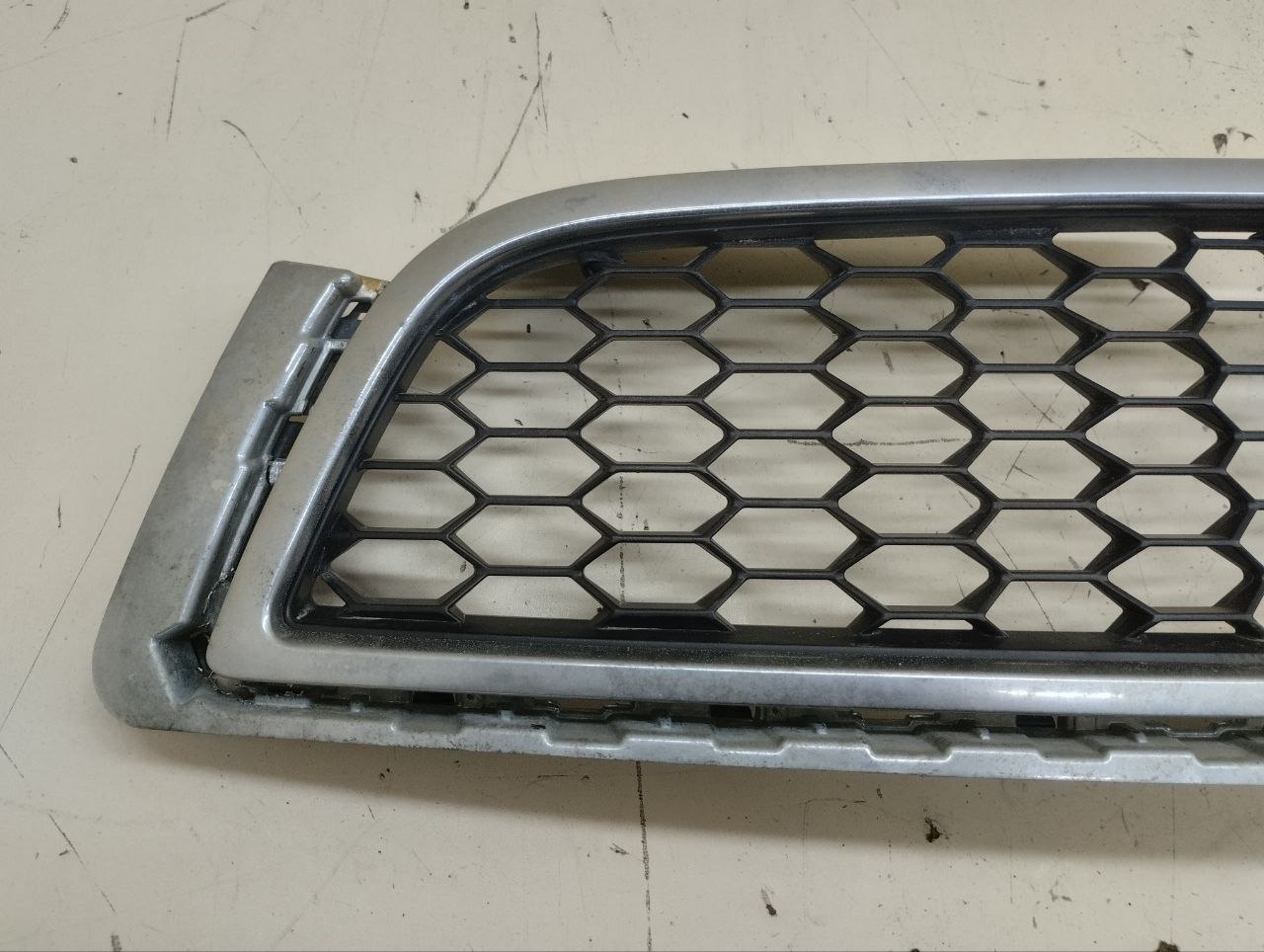 Решетка радиатора Chevrolet Captiva (C140) 2011-2016 Решетка радиатора Chevrolet Captiva (C140) 2011-2016
