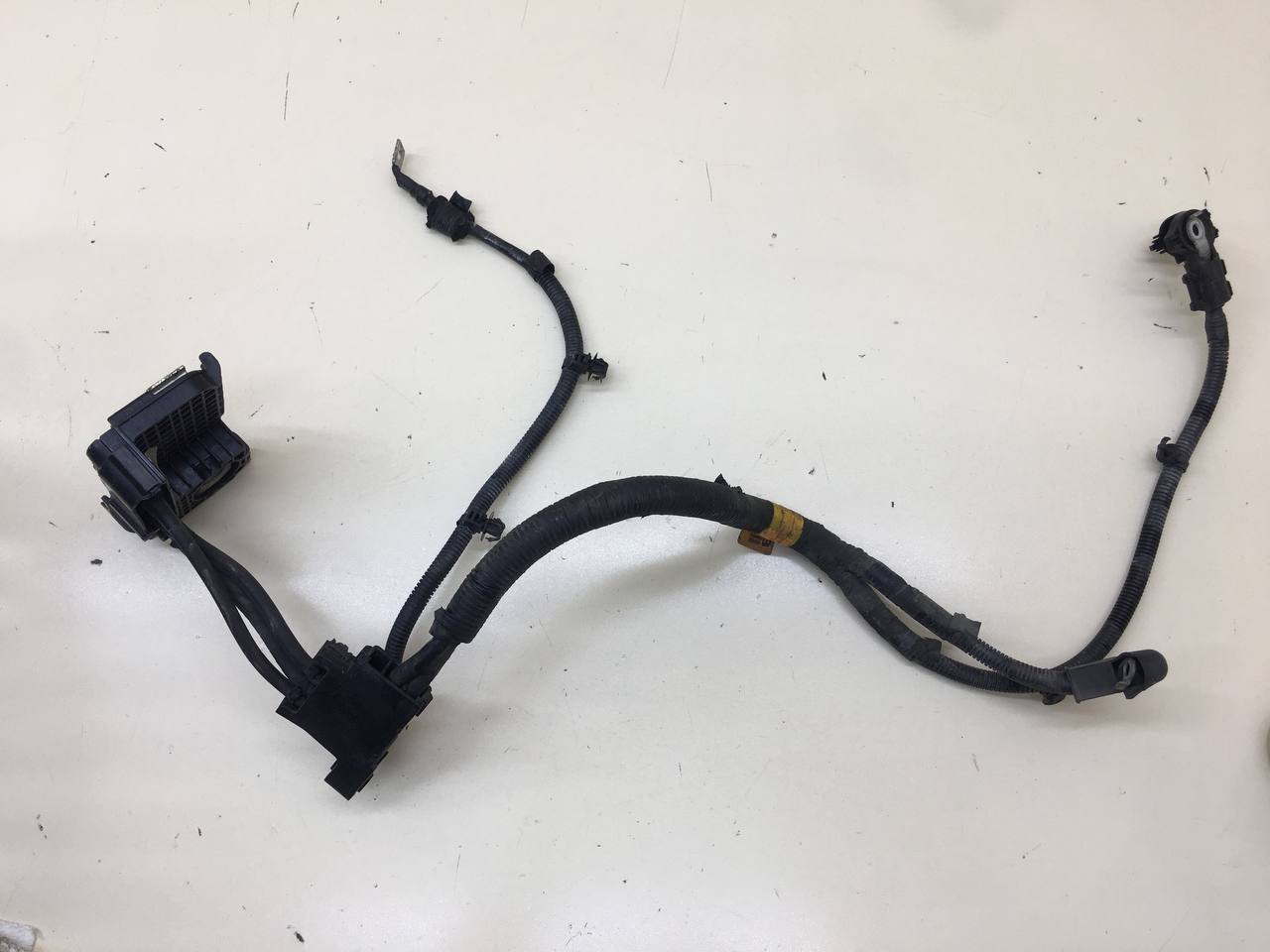 Клемма аккумулятора плюс Hyundai Elantra (MD) 2011-2016