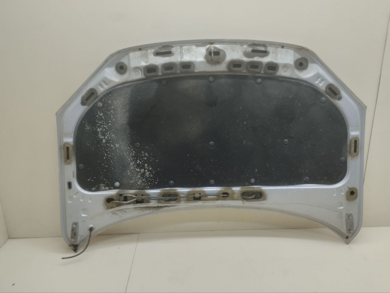 Капот Lada Granta 2011>