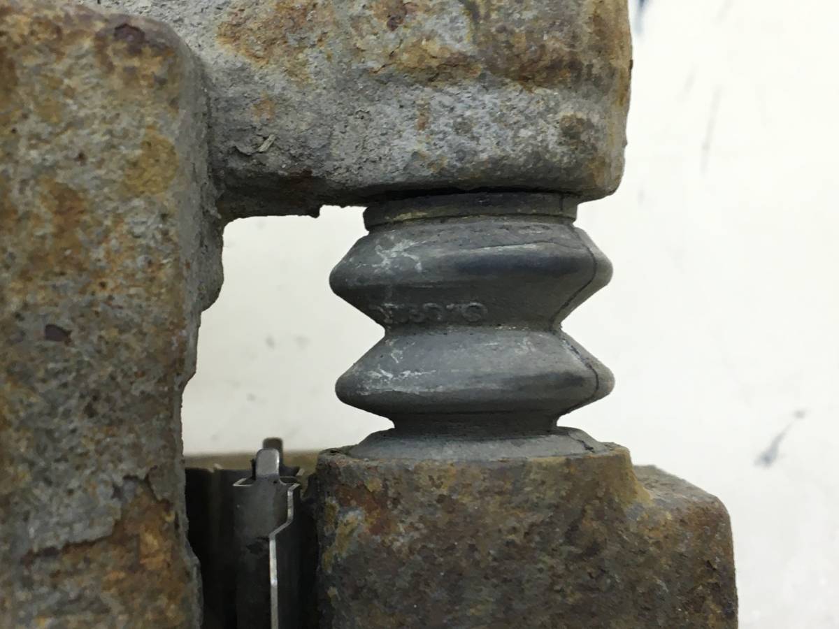 Суппорт передний правый Kia Spectra (SD) 2004-2011