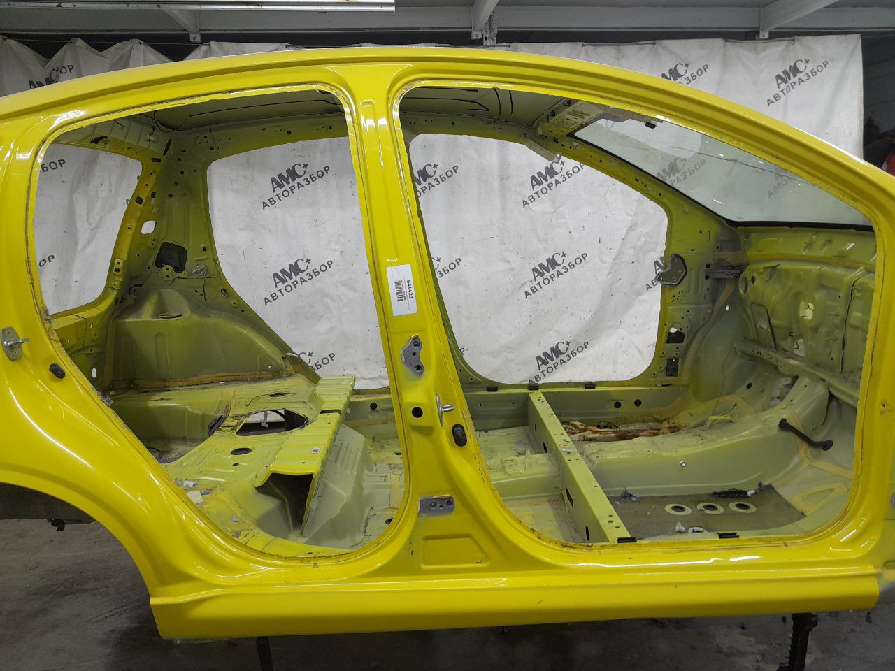 Порог со стойкой правый Peugeot 107 2006-2014 Порог со стойкой правый Peugeot 107 2006-2014
