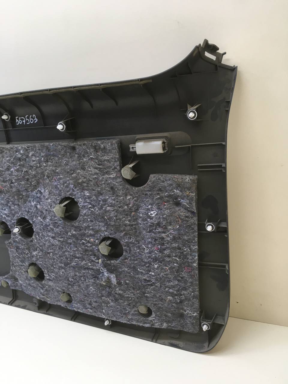 Обшивка двери багажника Toyota Rav 4 (A30) 2006-2013 Обшивка двери багажника Toyota Rav 4 (A30) 2006-2013