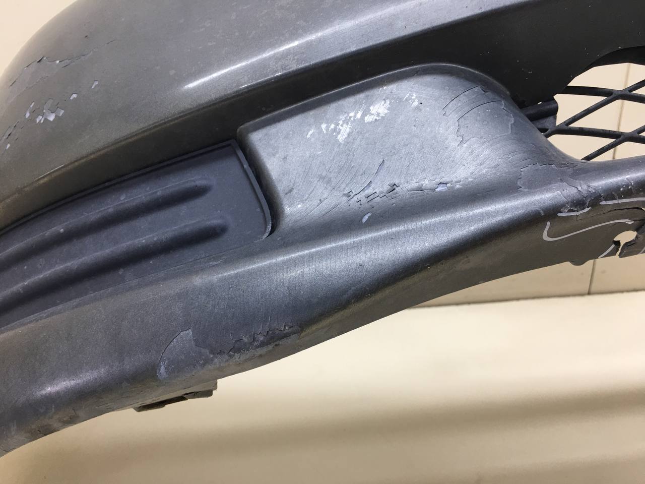 Бампер передний Toyota Corolla E120 2001-2007