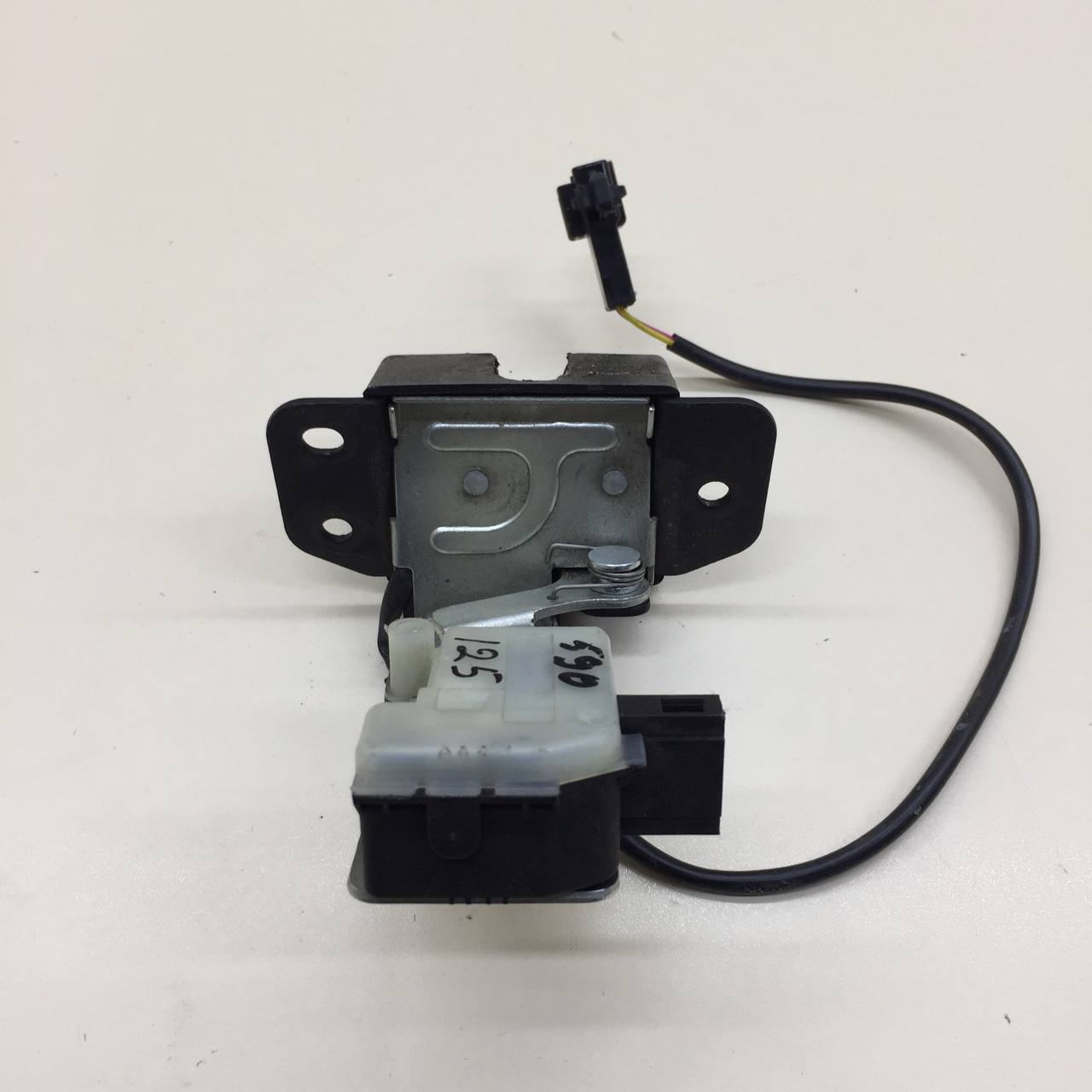 Замок багажника Haval H6 2014-2020