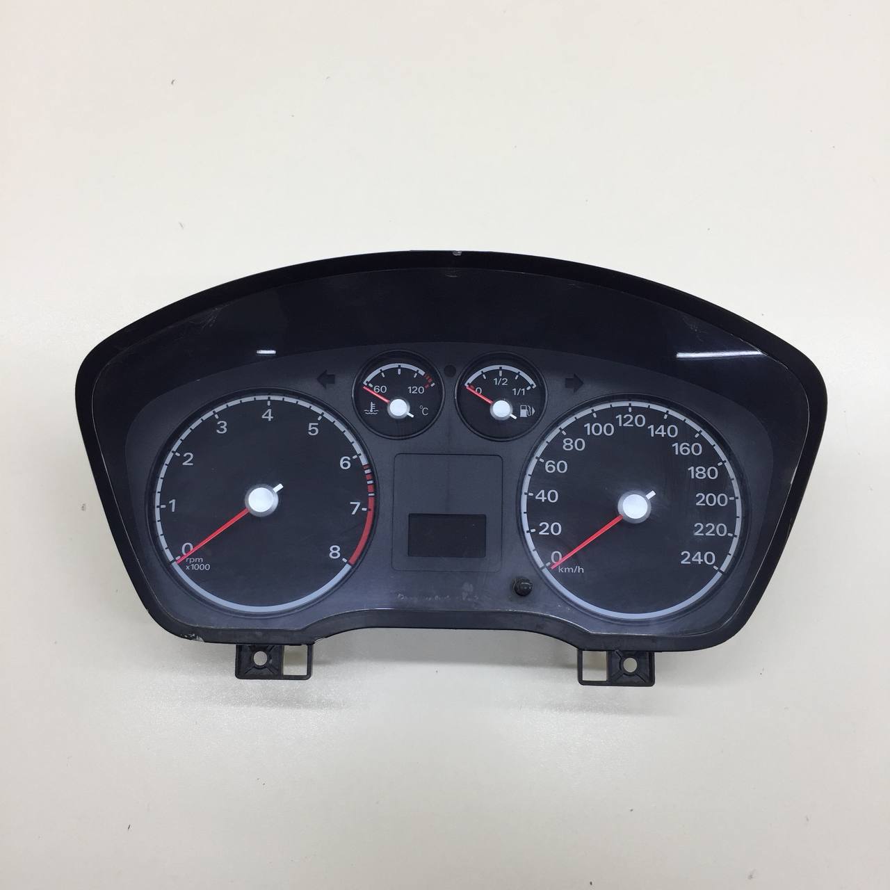 Панель приборов Ford Focus 2 (DB) 2008-2011
