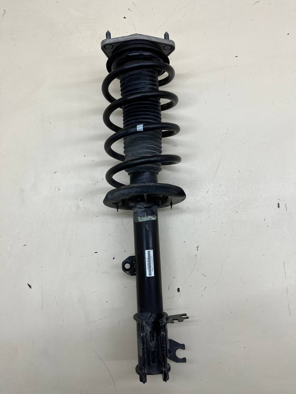 Амортизатор передний правый Jetour Dashing 2022>