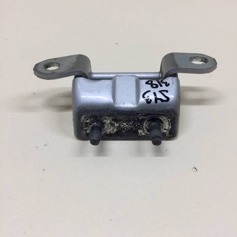 Петля двери задней правой верхняя Nissan Qashqai (J11) 2014>