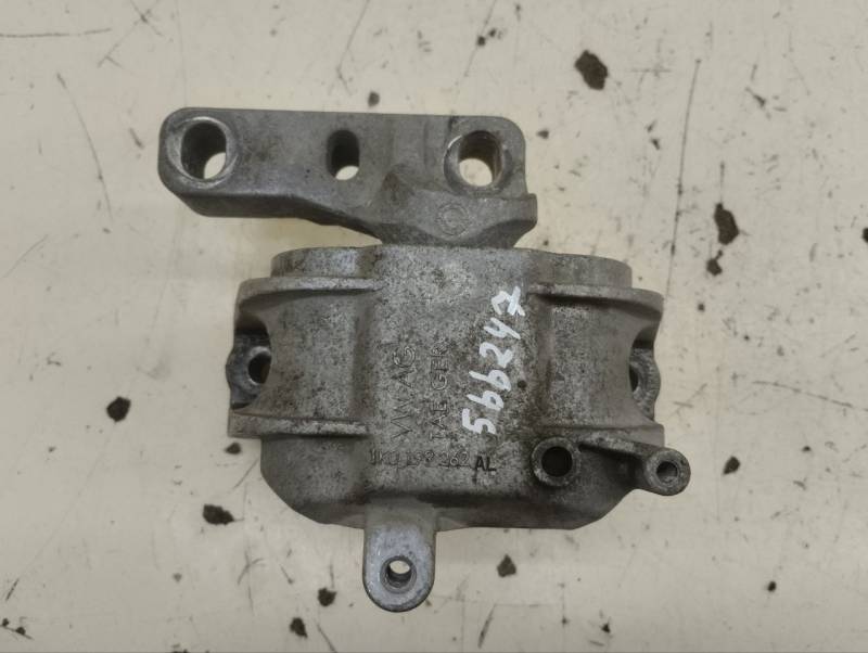 Опора двигателя правая Skoda Octavia (A5 1Z-) 2004-2013 Опора двигателя правая Skoda Octavia (A5 1Z-) 2004-2013