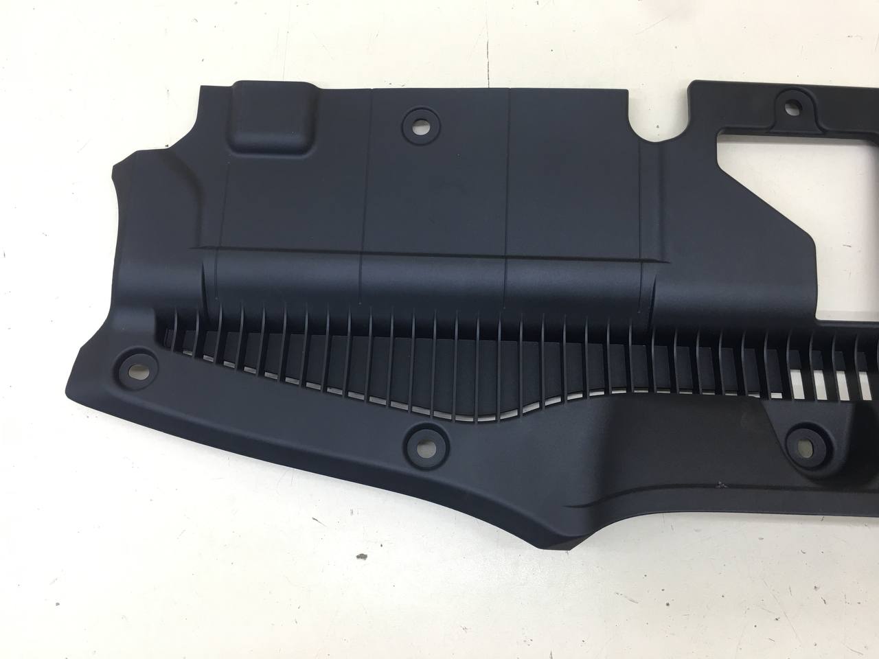 Кожух замка капота Subaru Tribeca (B9) 2004-2008
