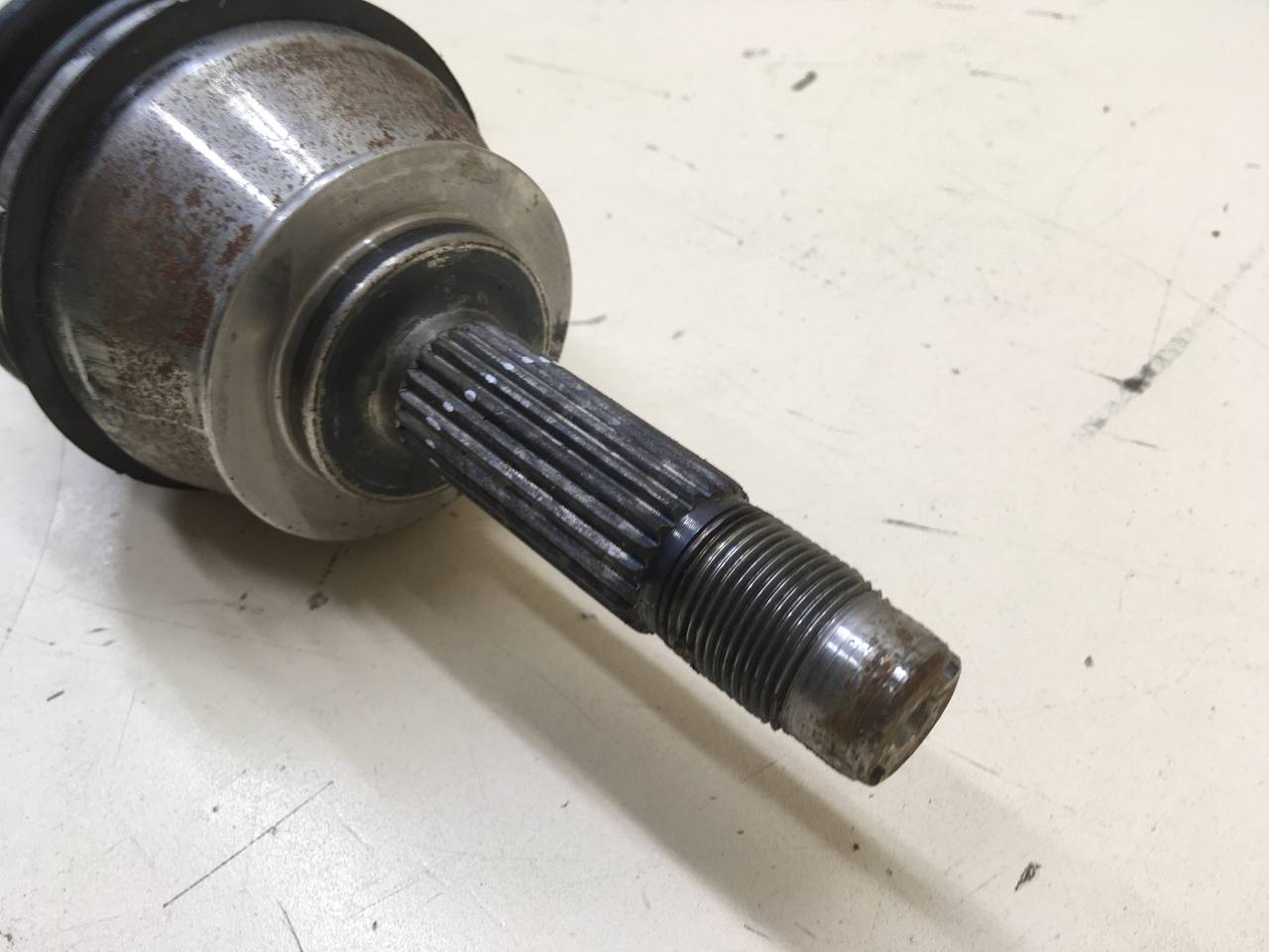 Полуось передняя левая Fiat Albea 2002-2012