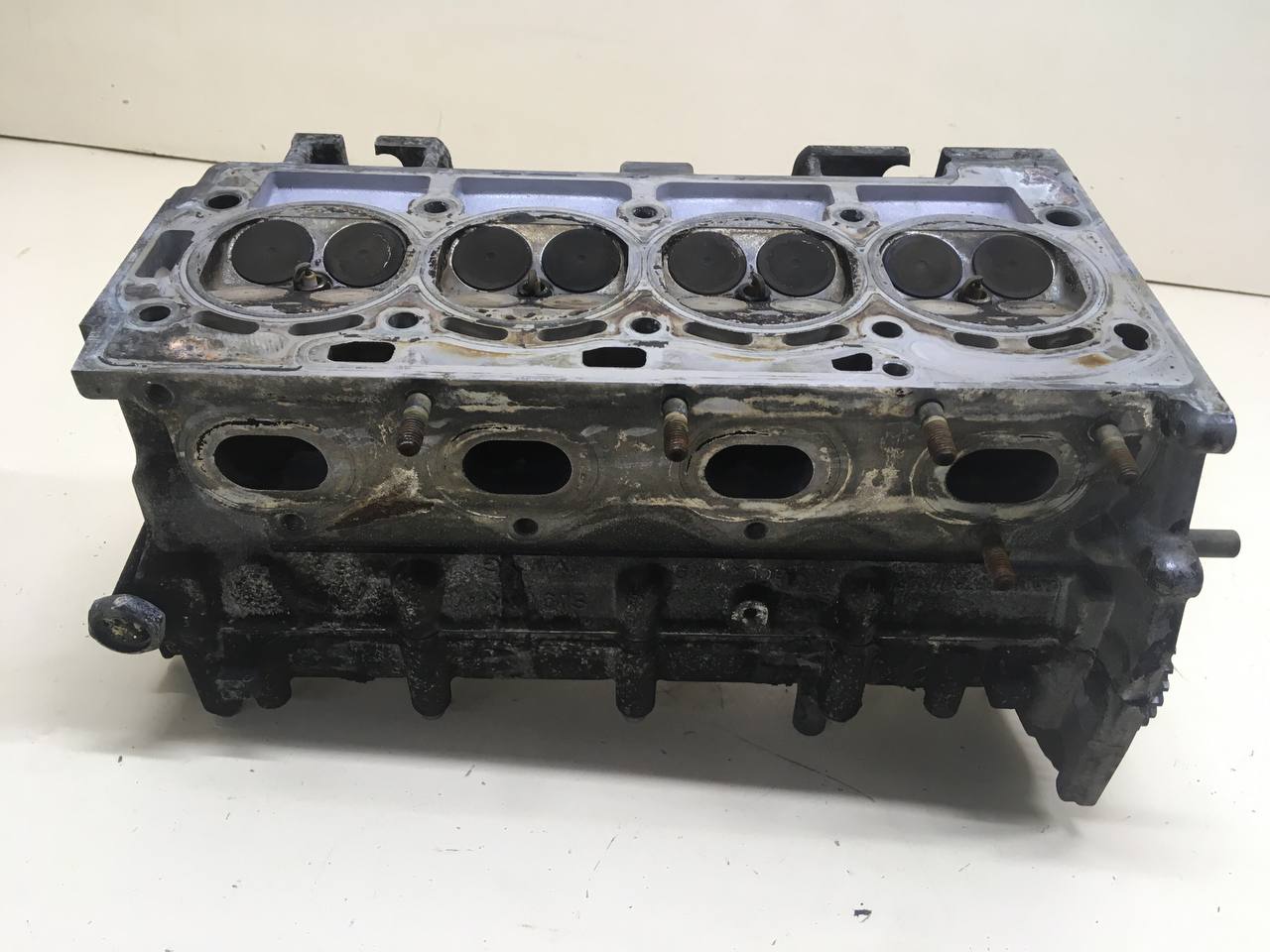 Головка блока цилиндров Skoda Rapid 2012-2020