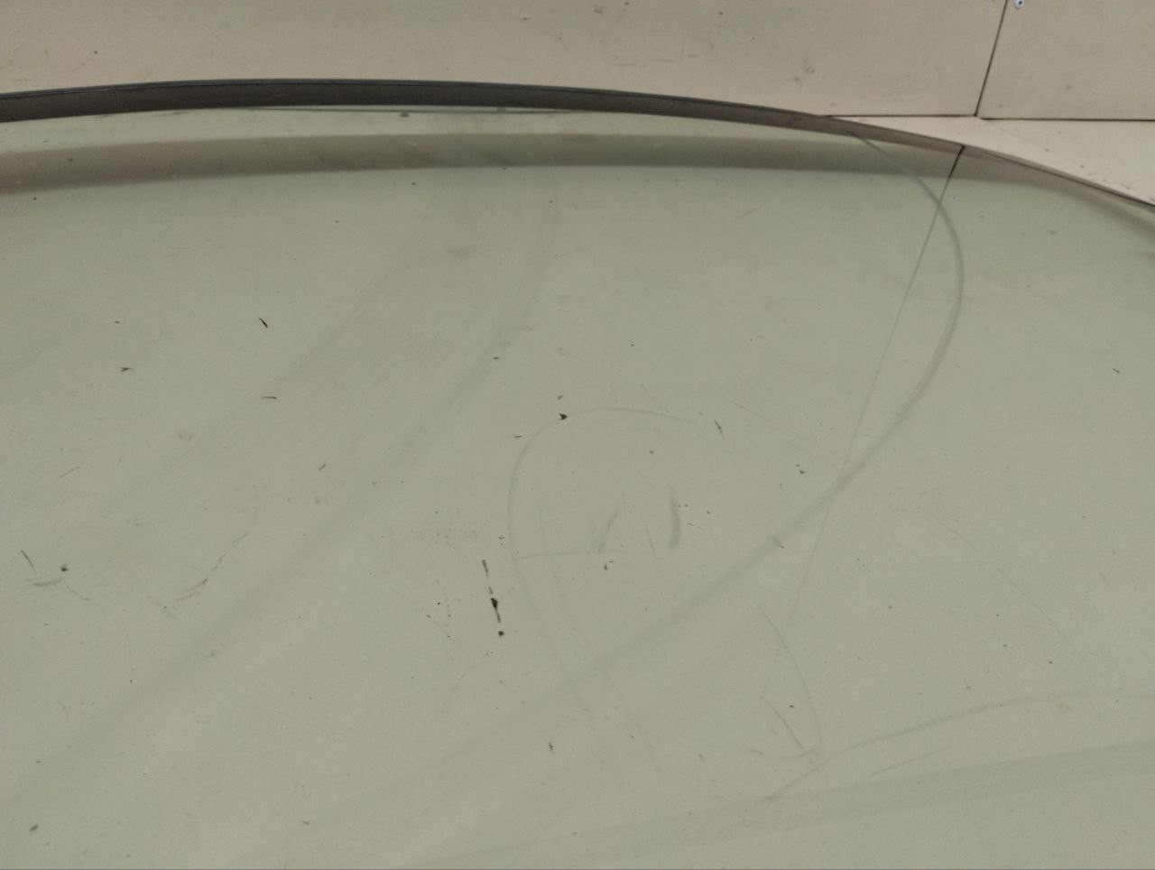 Стекло лобовое (ветровое) Ford Fiesta (MK5) 2002-2008