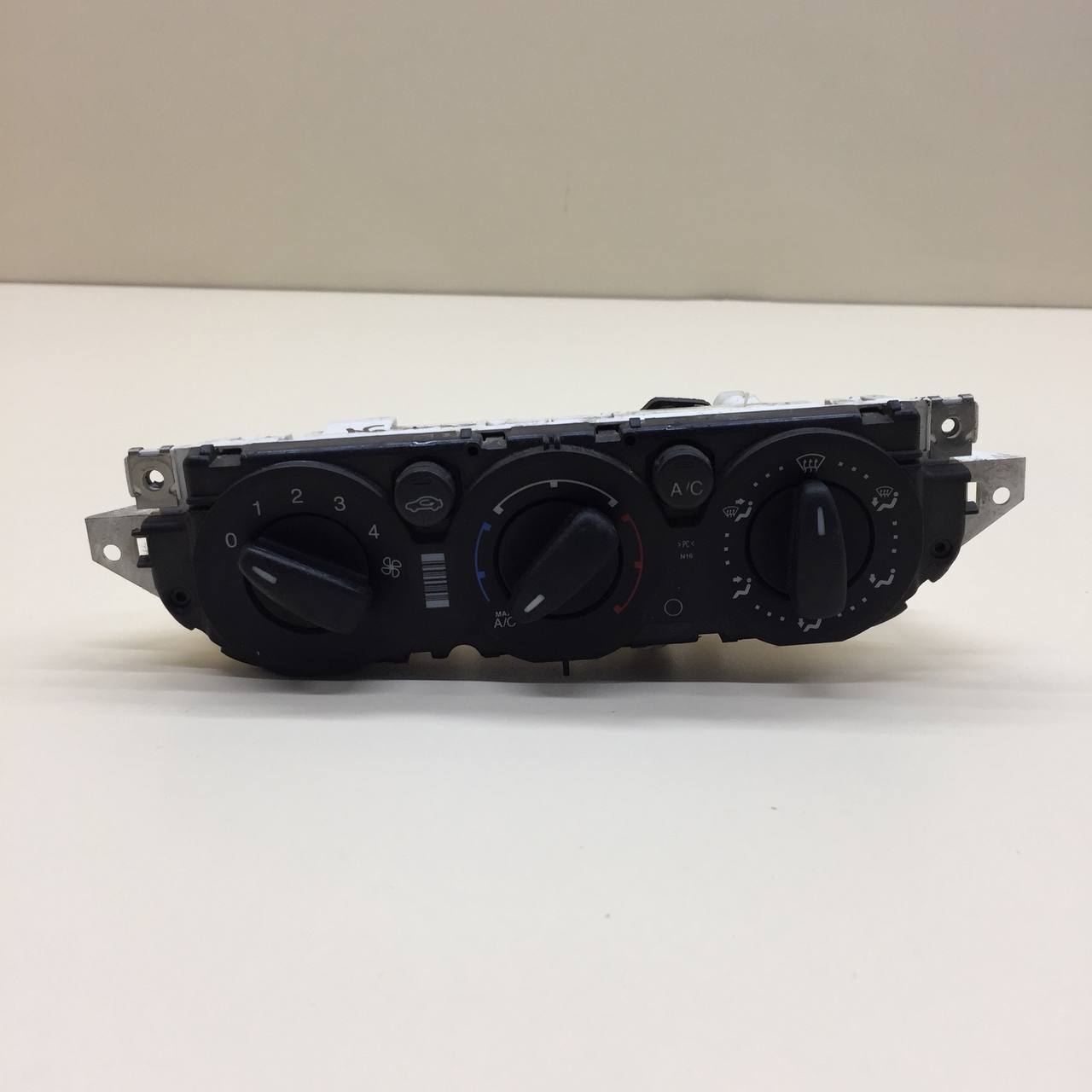 Блок управления отопителем Ford Focus 2 (DB) 2008-2011