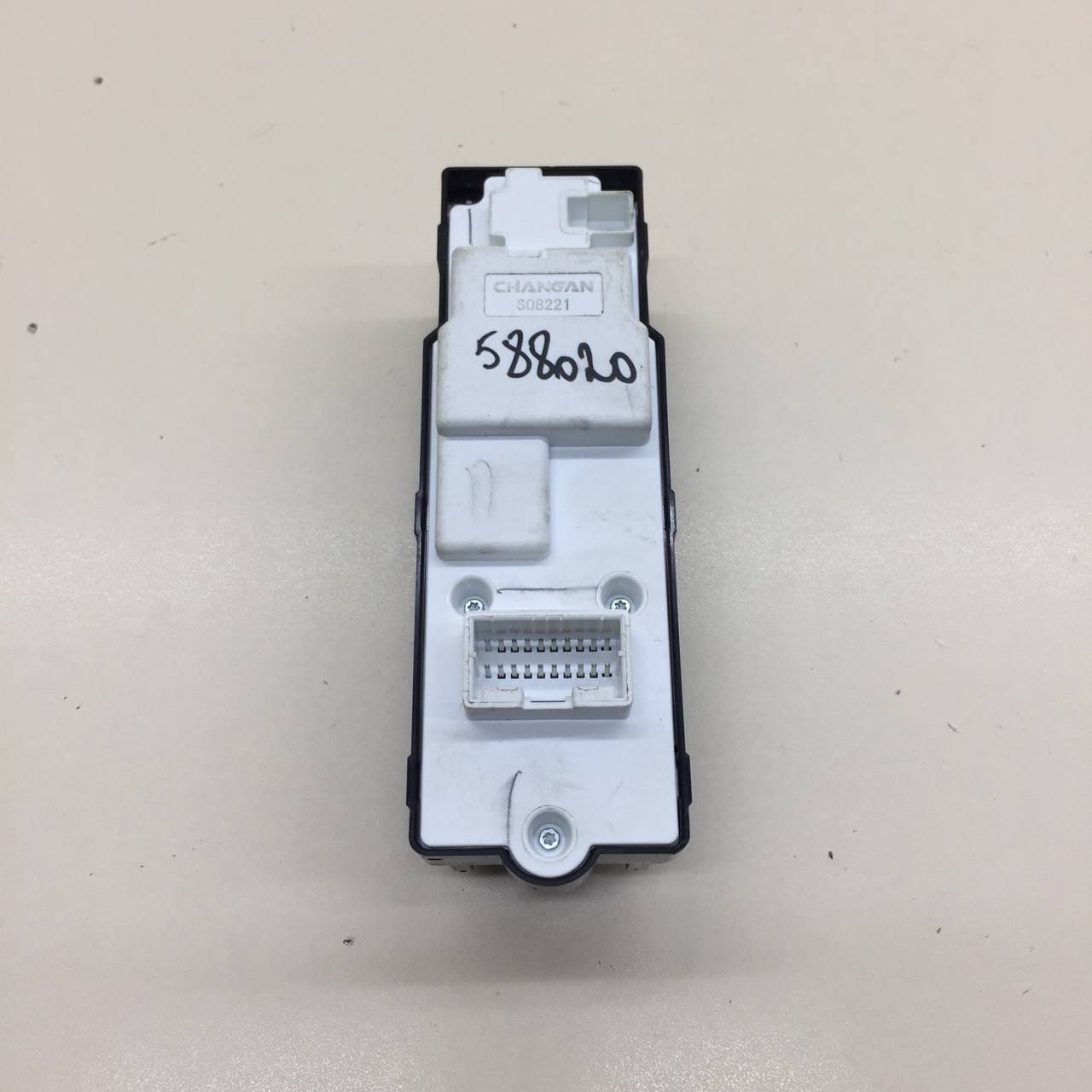 Блок управления стеклоподъемниками Changan UNI-K 2020>