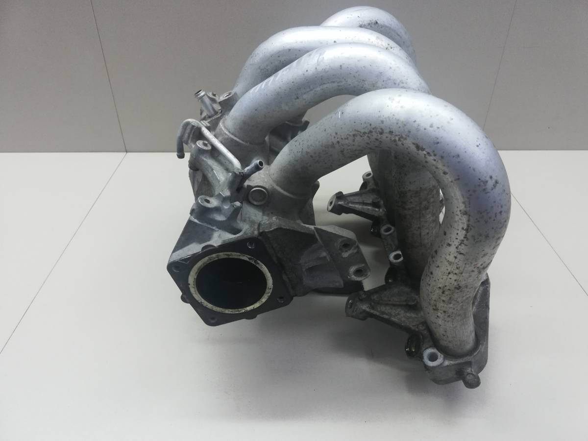 Коллектор впускной Nissan Almera (N16) 2000-2006