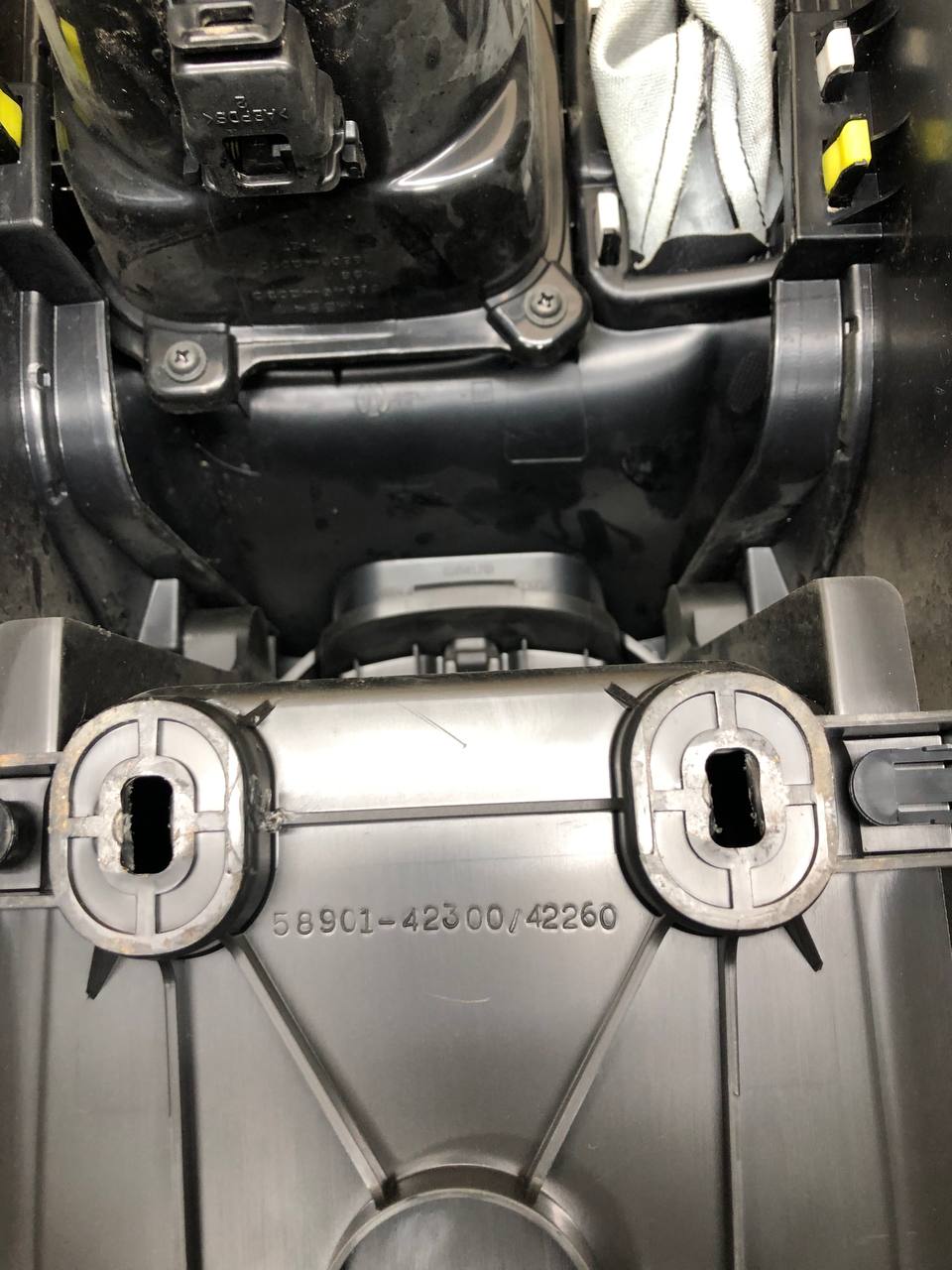 Консоль центральная Toyota Rav 4 (XA40) 2013-2019