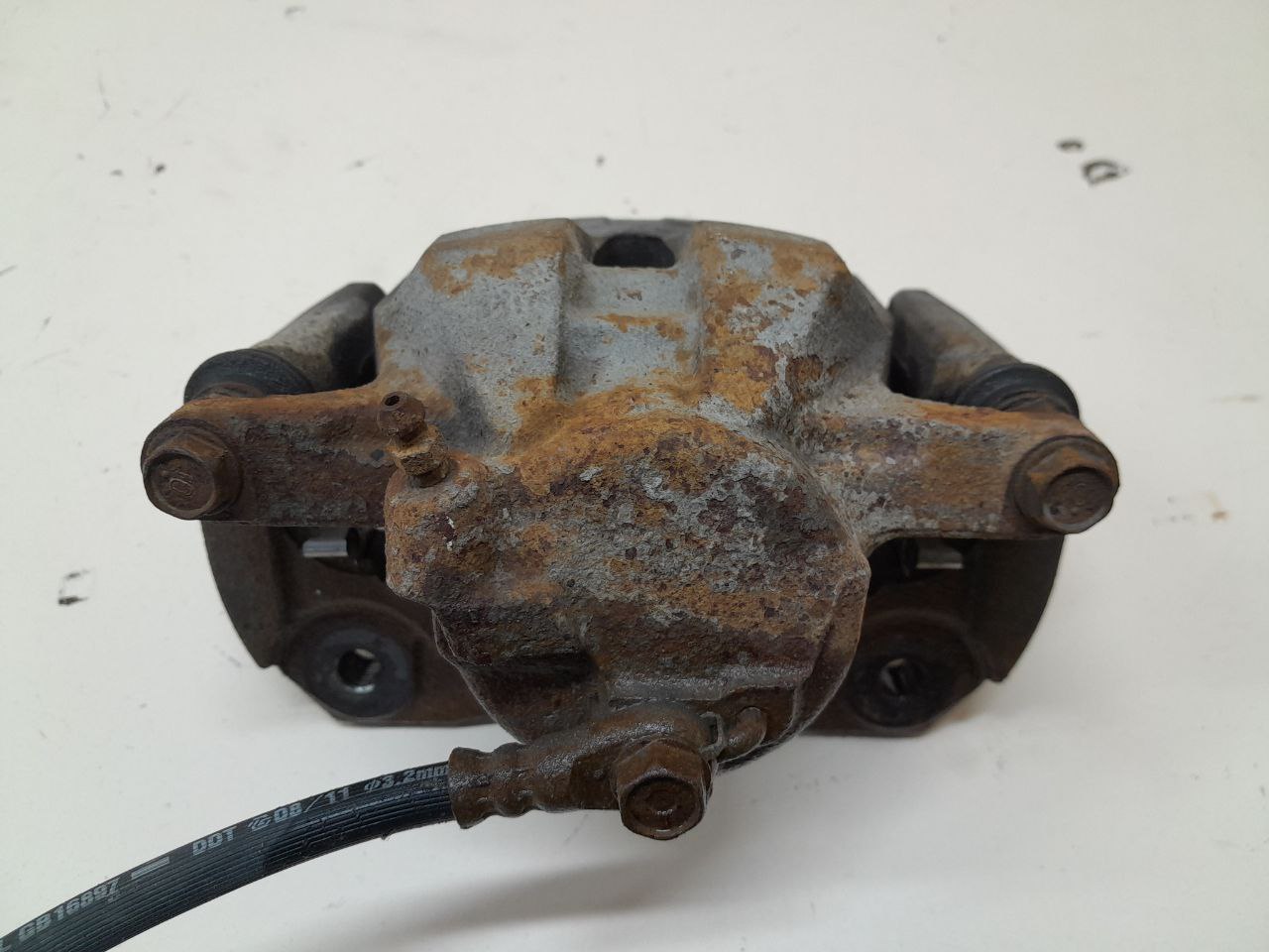 Суппорт передний левый Toyota Rav 4 (A30) 2006-2013