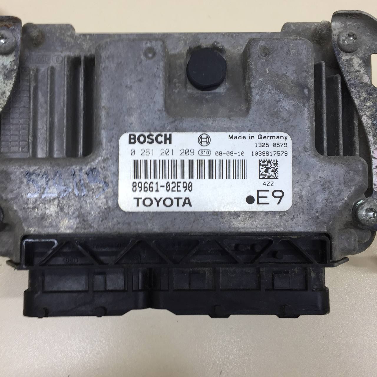 Блок управления двигателем Toyota Auris (E150) 2006-2012