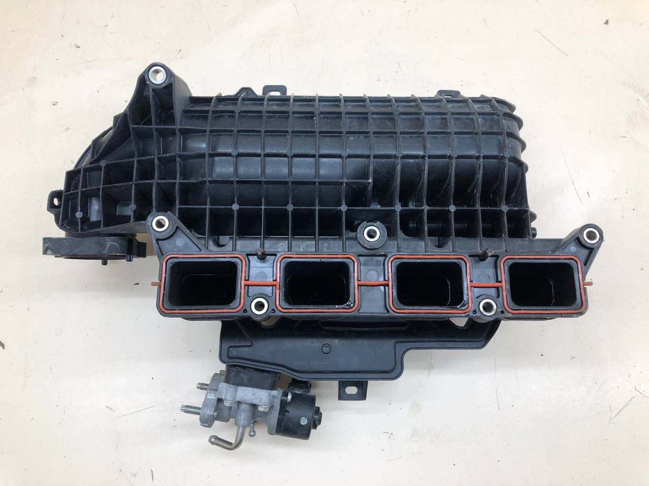 Коллектор впускной Toyota Rav 4 (XA40) 2013-2019