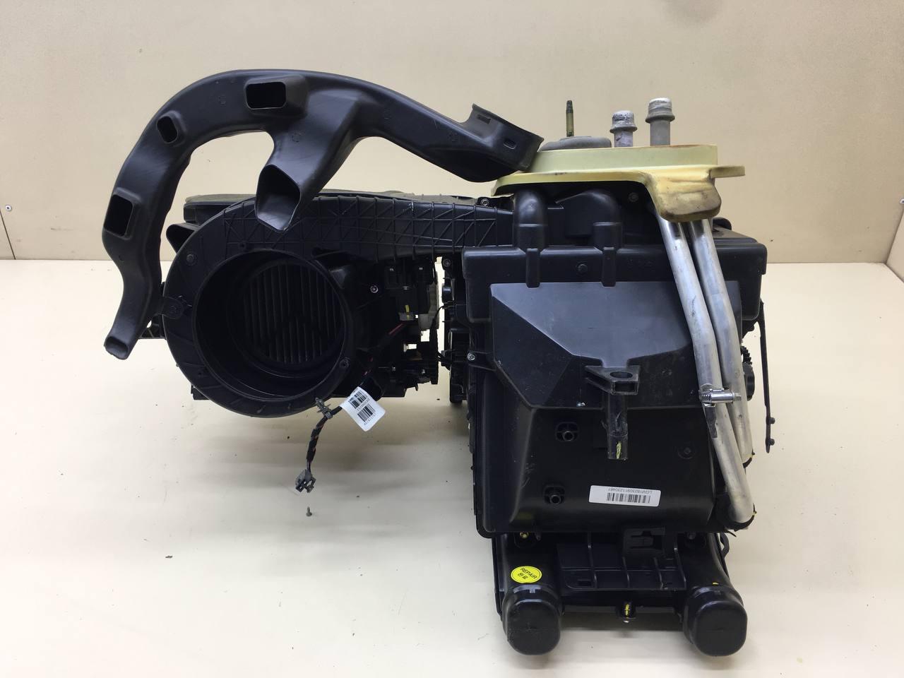 Корпус отопителя Chevrolet Cruze (J300) 2009-2016 Корпус отопителя Chevrolet Cruze (J300) 2009-2016