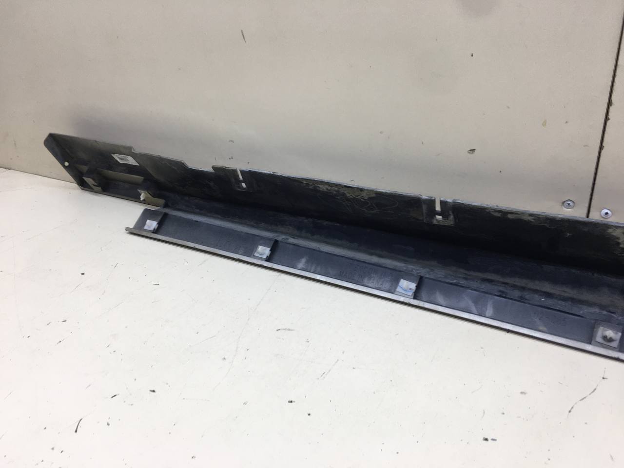 Накладка на порог (наружная) Cadillac STS 2004-2011