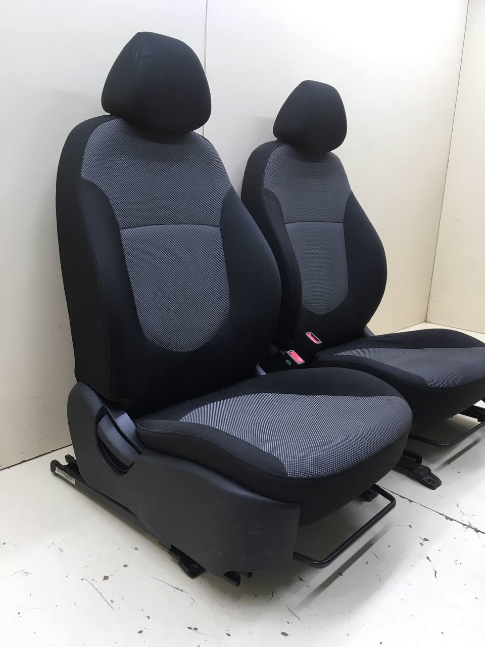 Сиденье (комплект) Hyundai Solaris (RB) 2010-2017