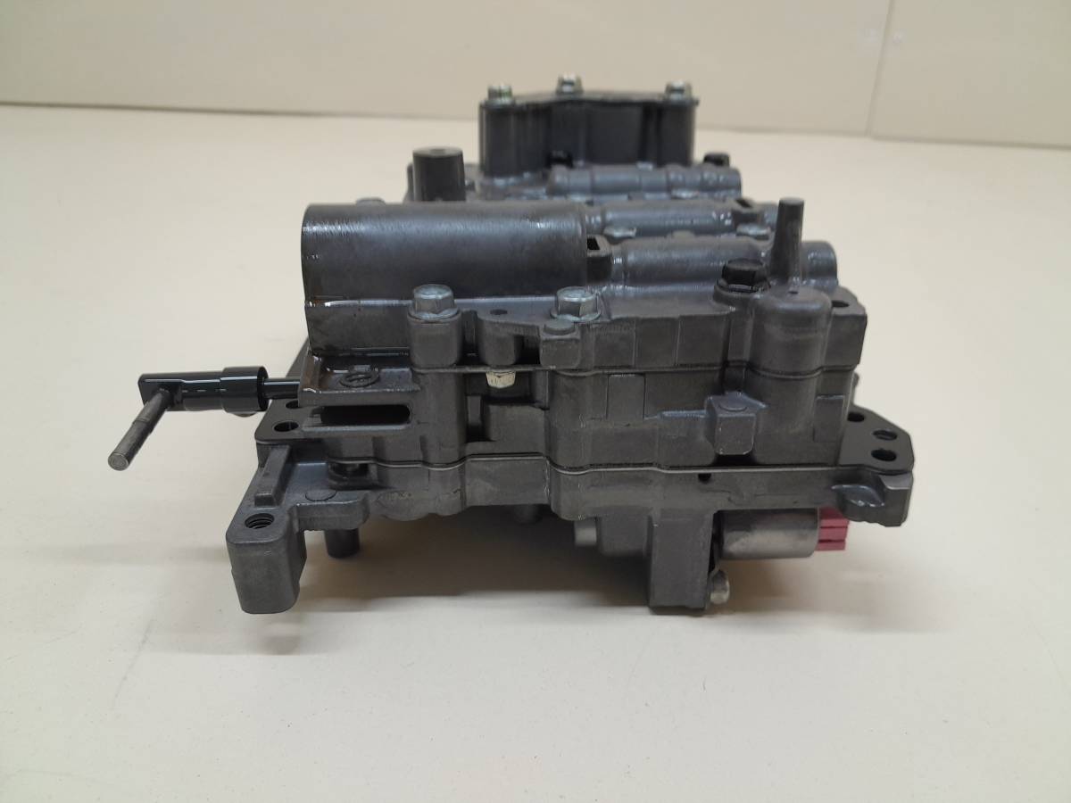 Блок клапанов Hyundai Santa Fe 3 (DM) 2012-2019 Блок клапанов Hyundai Santa Fe 3 (DM) 2012-2019
