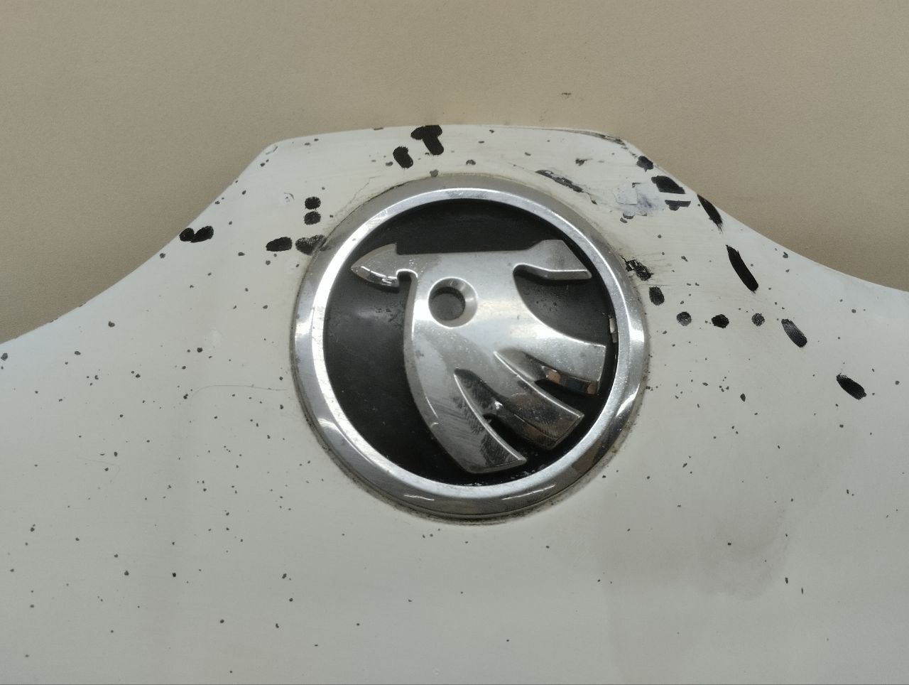 Капот Skoda Rapid 2012-2020