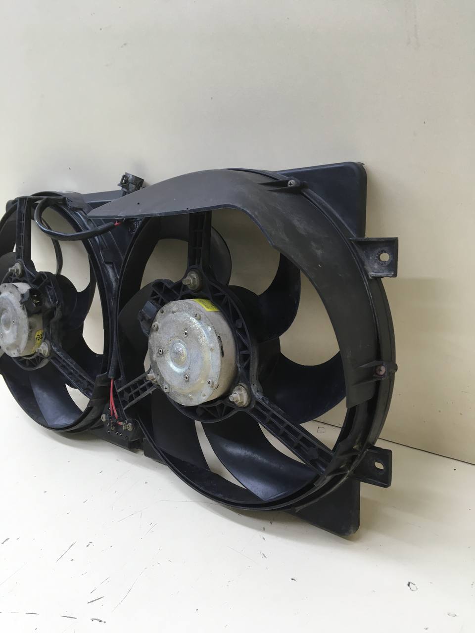 Диффузор вентилятора Chevrolet Niva 2002-2009