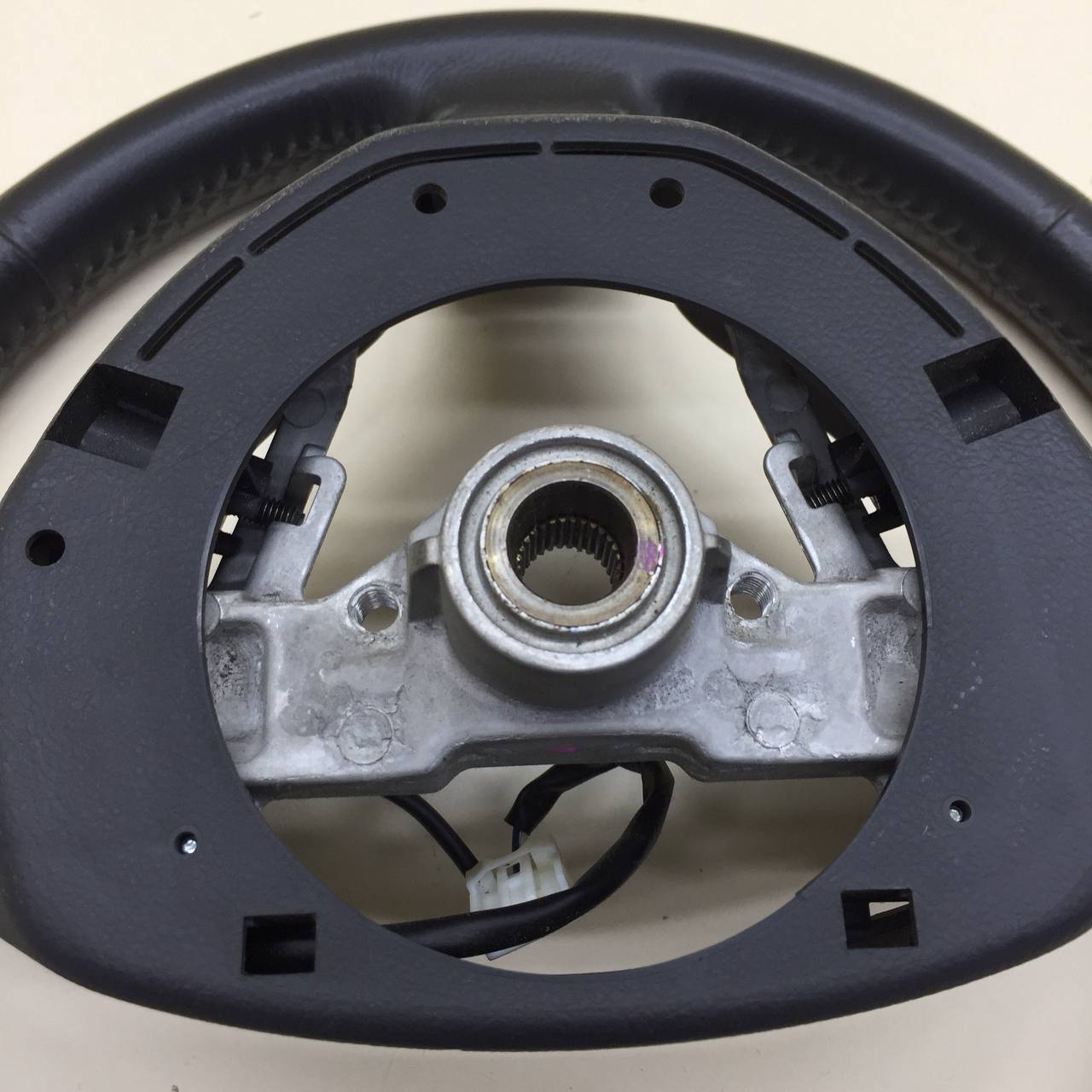 Рулевое колесо для AIR BAG (без AIR BAG) Suzuki SX4 2006-2013 Рулевое колесо для AIR BAG (без AIR BAG) Suzuki SX4 2006-2013