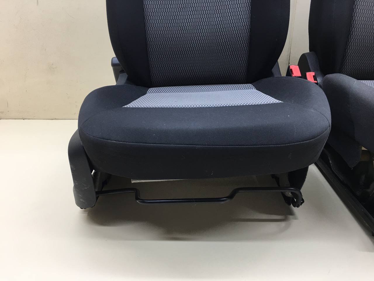 Сиденье (комплект) Volkswagen Polo (MK5) 2011-2020 Сиденье (комплект) Volkswagen Polo (MK5) 2011-2020